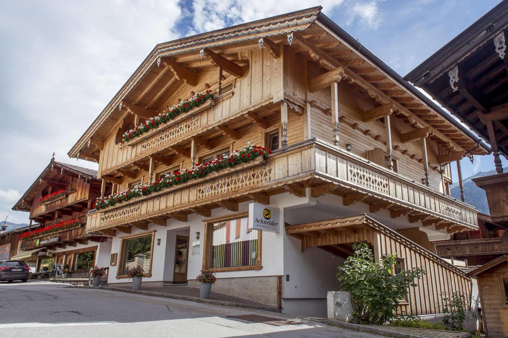 Das Gaestehaus Schneider Am Dorfplatz Alpbach Eksteriør billede