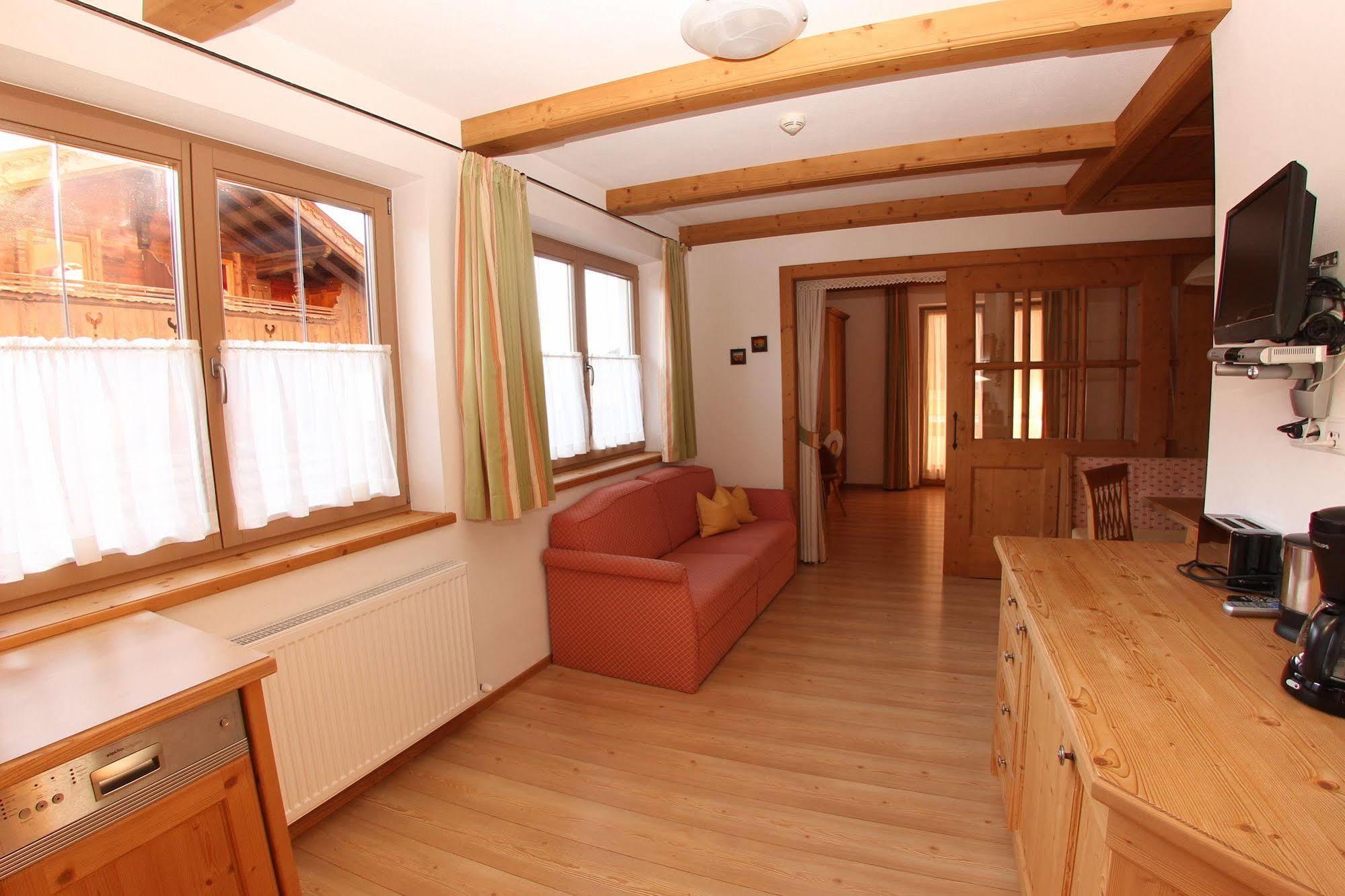 Das Gaestehaus Schneider Am Dorfplatz Alpbach Eksteriør billede