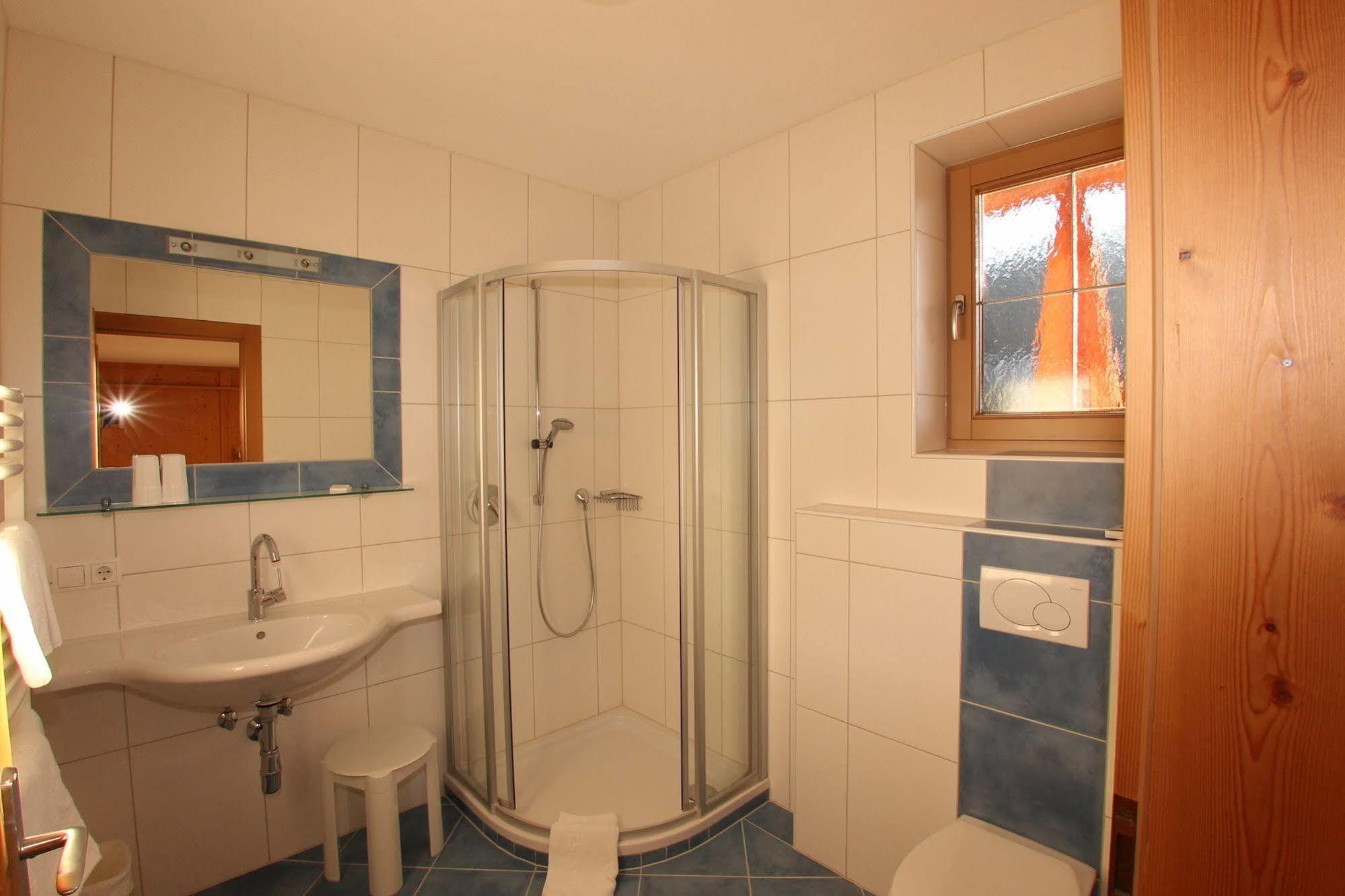 Das Gaestehaus Schneider Am Dorfplatz Alpbach Eksteriør billede