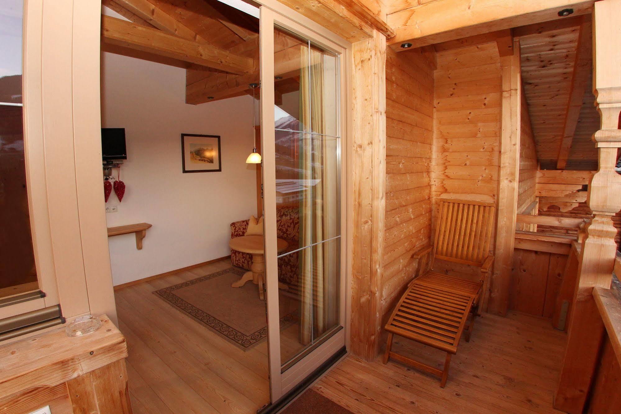 Das Gaestehaus Schneider Am Dorfplatz Alpbach Eksteriør billede