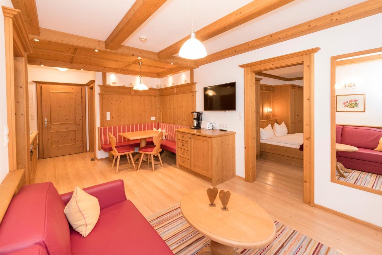 Das Gaestehaus Schneider Am Dorfplatz Alpbach Eksteriør billede